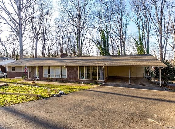 2nd image of 201 Ruby Ln