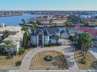 2002 Shore Line Dr, Seabrook, TX 77586