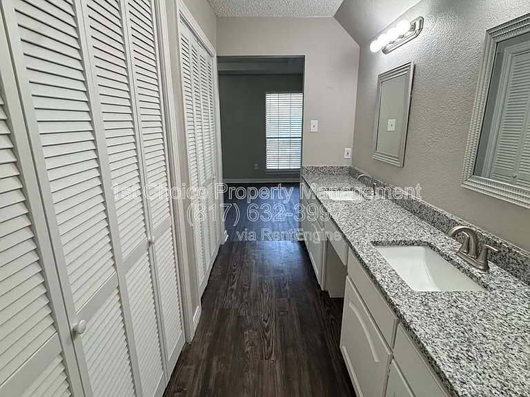 453 Little Valley Ct — Photo 17