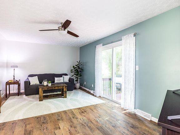 4th image of 109 White Oak Ct