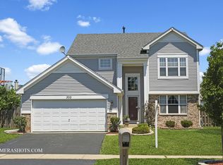 300 Ferryville Dr, Lake In The Hills, IL 60156