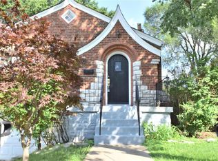 560 Bellsworth Dr, Saint Louis, MO
