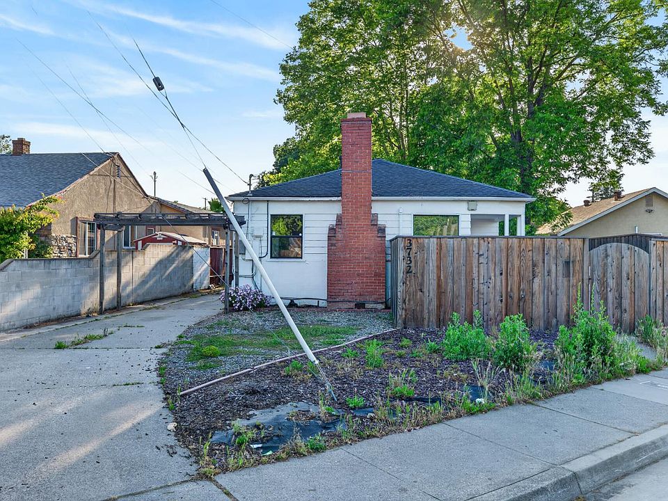 1st image of 3732 38th St