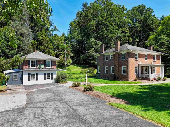 1800 Depot St NE, Christiansburg, VA 24073