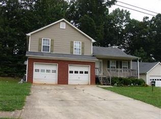 613 Jenmarie Dr SW, Mableton, GA