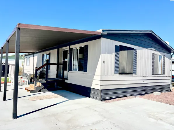 325 S 5th St Trailer 32, Sunnyside, WA 98944