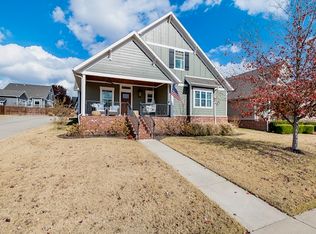 5905 W Redbud St, Rogers, AR 72758