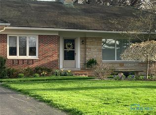 2410 Flint Dr, Toledo, OH 43614