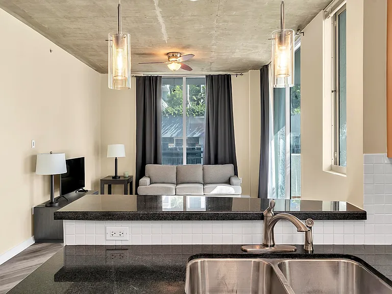 300 S Australian Ave #618 — Photo 13