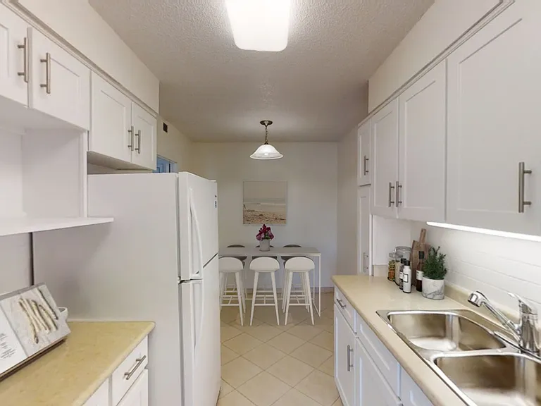 4005 Bayview Ave #4001 — Photo 12