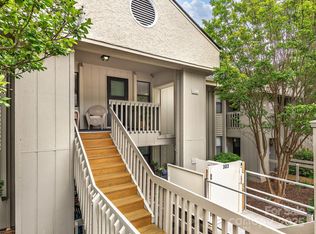 304 Abbey Cir, Asheville, NC 28805
