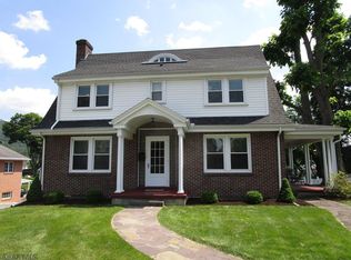214 E Watson St, Bedford, PA 15522