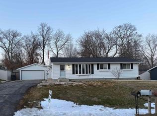 524 Wisconsin St, Waupaca, WI 54981