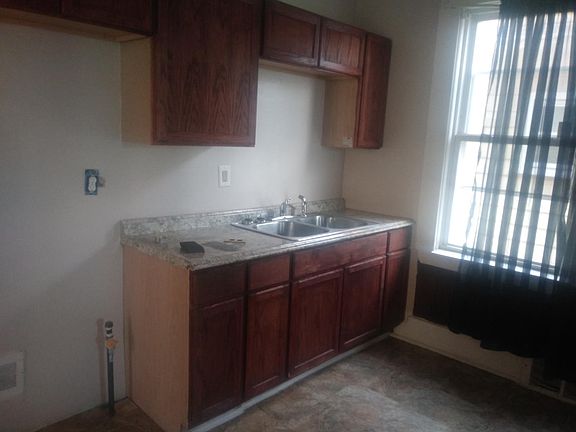 3rd image of 4265 7th St Fl 1ST