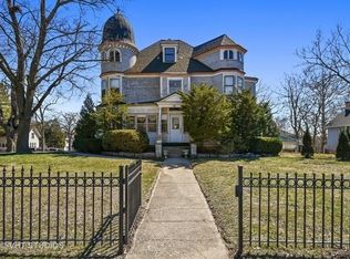 55 N Liberty St, Elgin, IL 60120