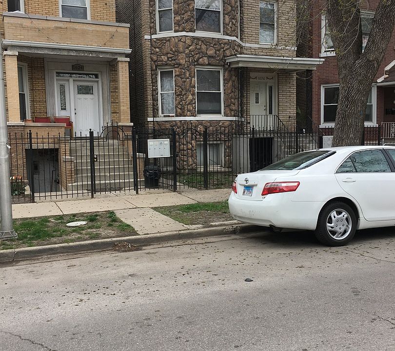 1st image of 1624 N Tripp Ave