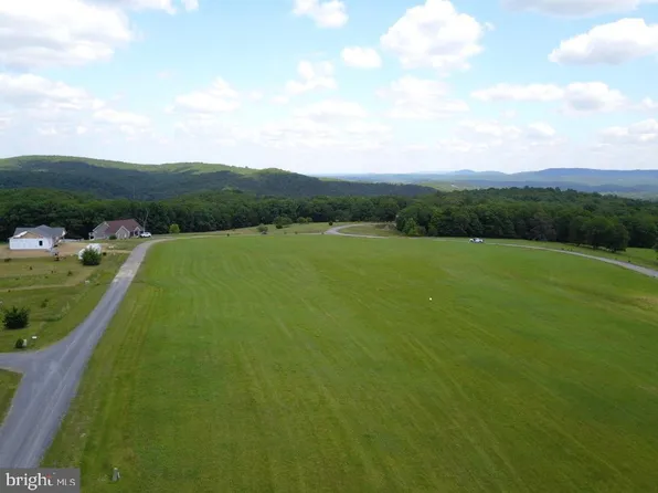 2 Markwood Dr, Keyser, WV 26726