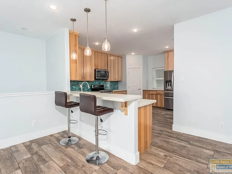 133 Oleander Dr — Photo 14