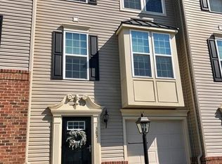 385 Sunrise Dr, Carnegie, PA 15106