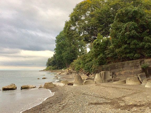 2nd image of 5931 Shore Dr