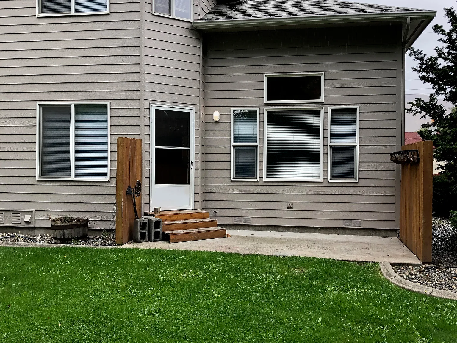 2 bed, $1,995 — Photo 2