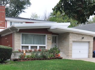 9208 S Oakley Ave, Chicago, IL