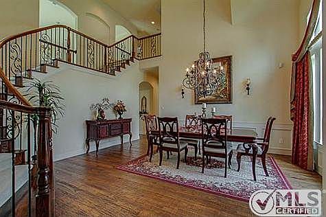 3rd image of 4569 Donegal Dr