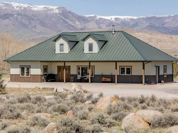 27 Teepee Ring Rd, Clark, WY 82435