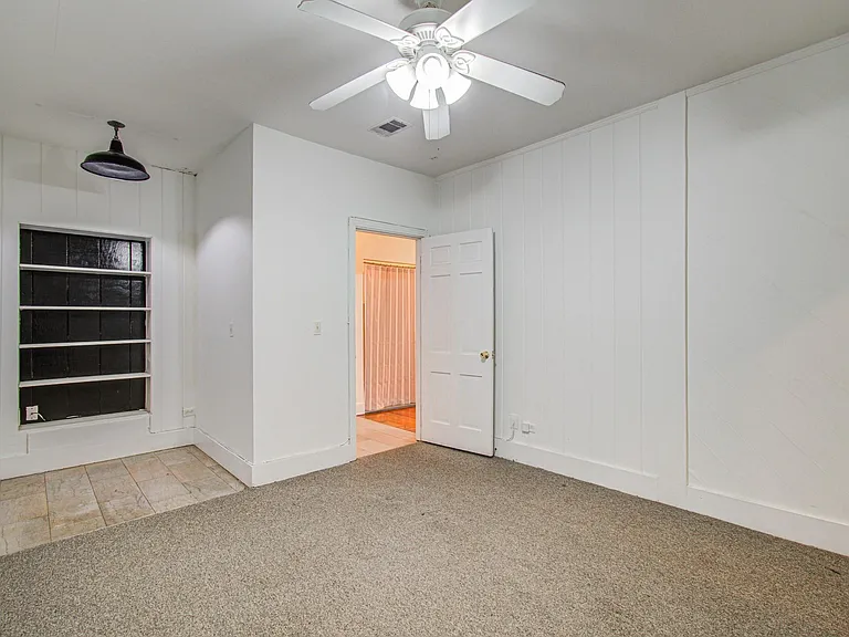 5419 Gulfton St #G — Photo 11