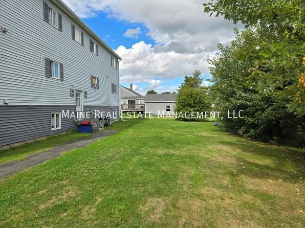 8 Hillside Ln APT 6, Lewiston, ME 04240