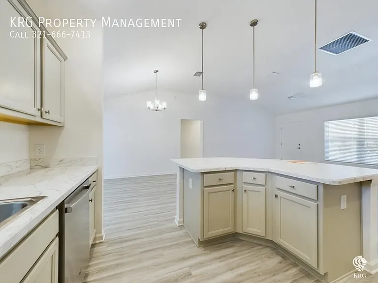 528 Cherry Creek Way — Photo 8