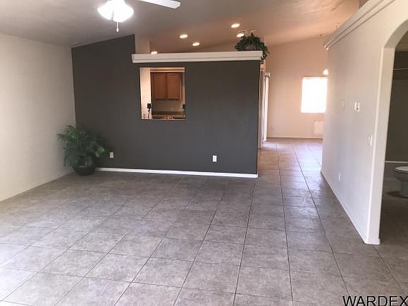 3rd image of 3167 Silversmith Dr