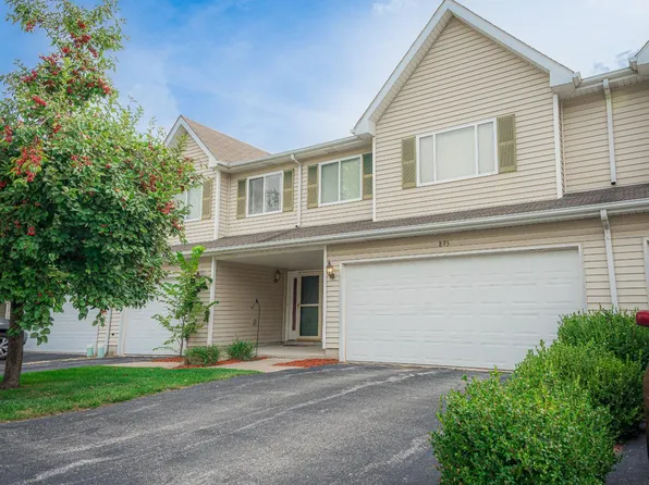 895 Beacon Dr, Hobart, IN 46342