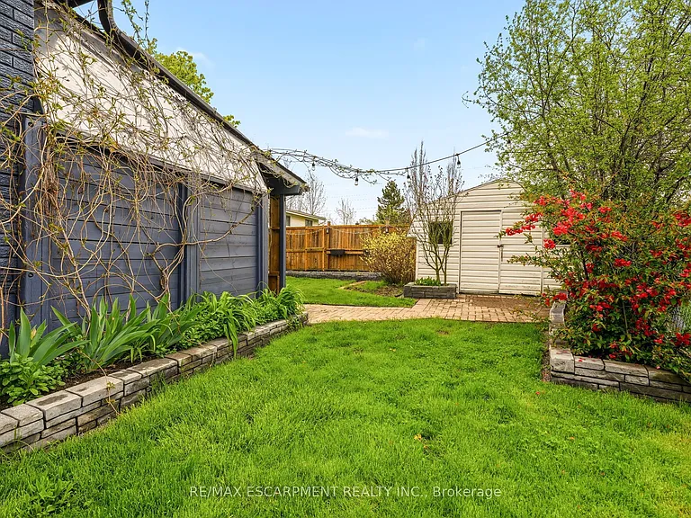 25 Briarsdale Dr — Photo 39