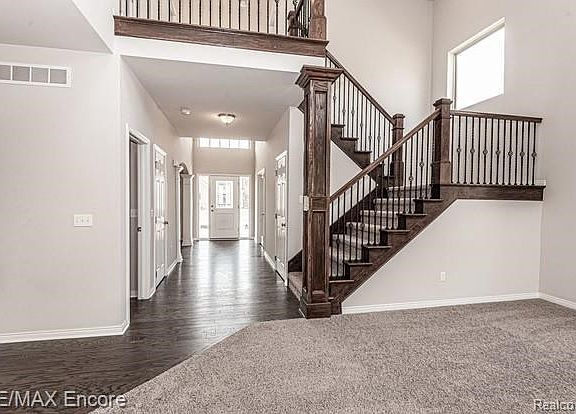 3rd image of LOT 3 Stonewall E