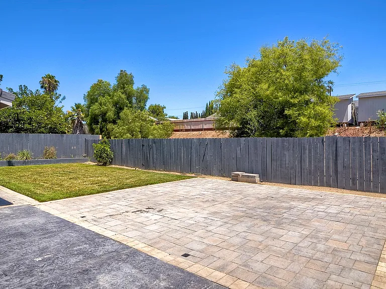 14111 Powers Rd — Photo 22