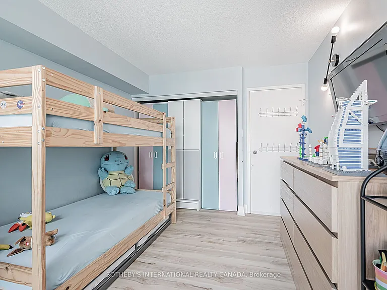 10 Yonge St #1012 — Photo 20