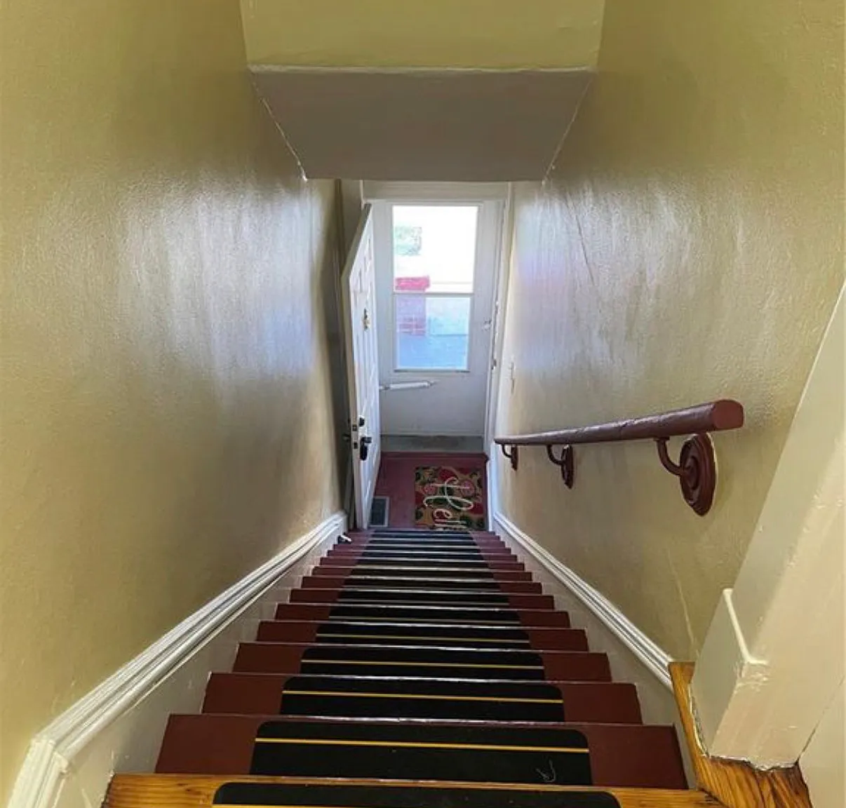 2 bed, $1,250 — Photo 2