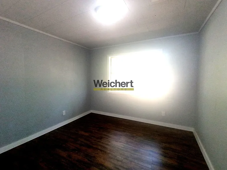 209 S 16th Ave — Photo 11