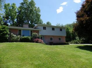 2465 W Florian Ct, Decatur, IL 62526