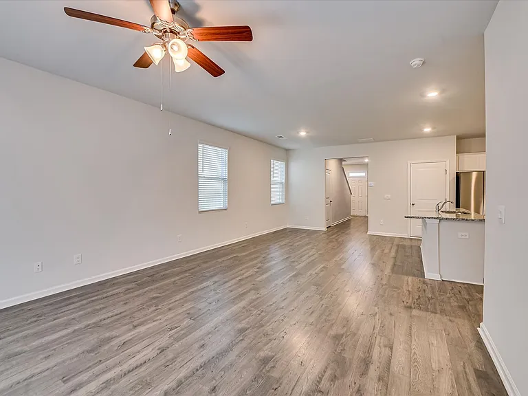 2892 Calli Crossing Dr — Photo 8