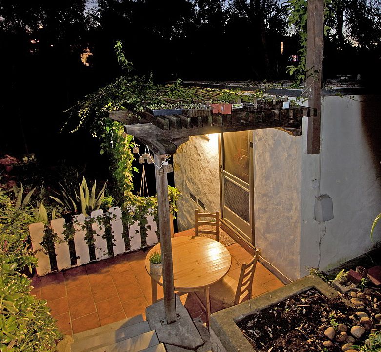1st image of 1439 Brookes Ave