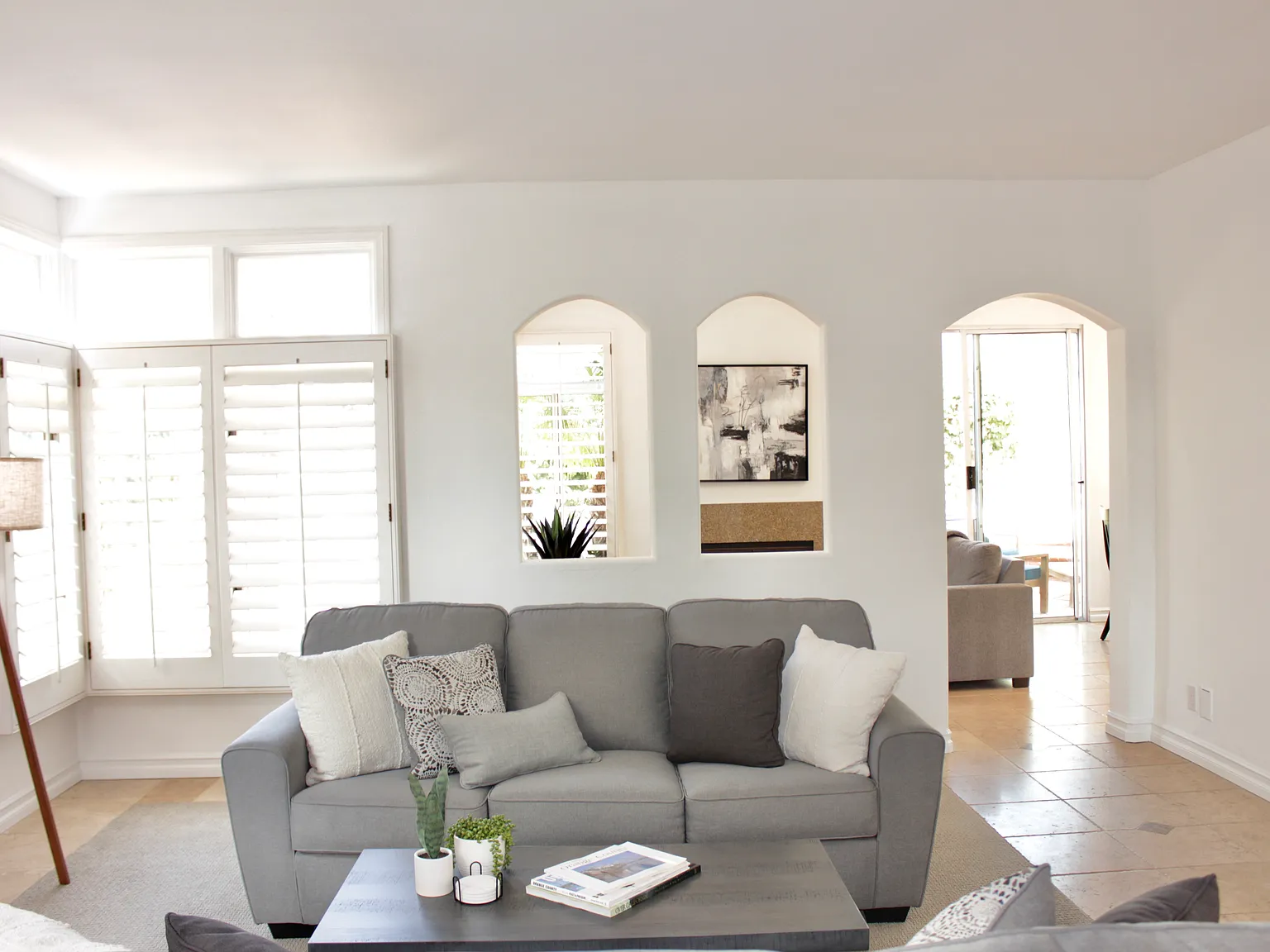 3 bed, 3.5 bath, 2398 sqft, $10,000 — Photo 4