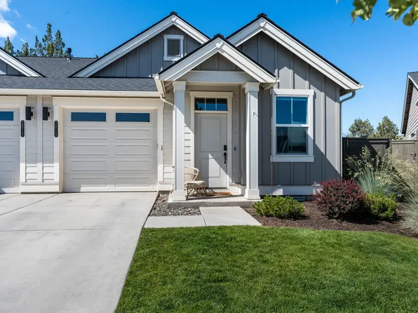 20713 SE Iron Horse Ln, Bend, OR 97702