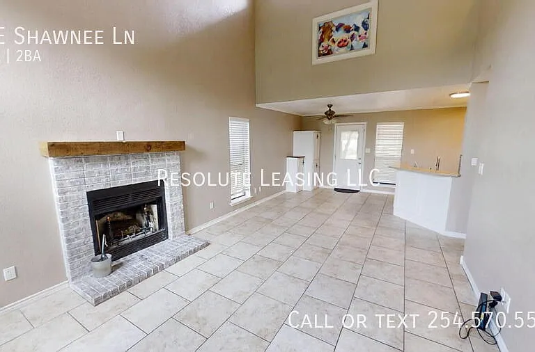 8 E Shawnee Ln — Photo 5