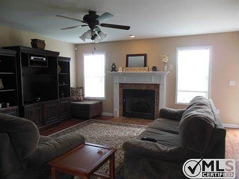 5th image of 1367 Francesca Dr
