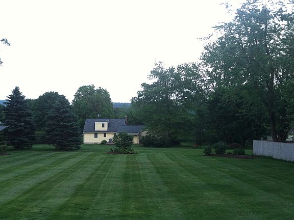 3rd image of 16 Beaver Dr
