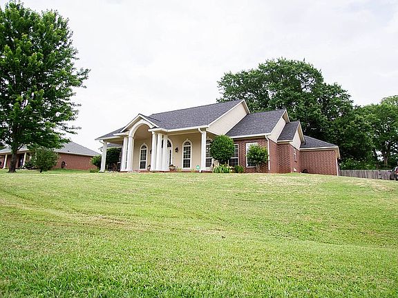 3rd image of 7215 Stonewall Dr
