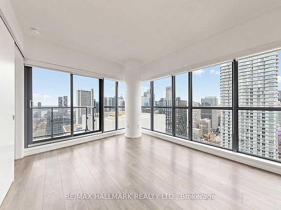 4th image of 159 Dundas St E #3901