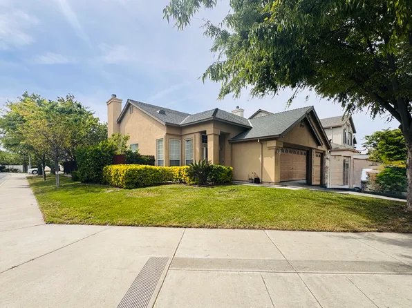 282 Fairmont Ln, Tracy, CA 95376